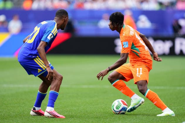 June 25, 2026: Ivory Coast Forward Yan Diomande (11) controls the ball during the first half of a World Cup Match against Curacao at Philadelphia Stadium in Philadelphia, Pennsylvania. CSM Philadelphia United States of America - ZUMAc04_ 20260625_zma_c04_010 Copyright: xKylexRoddenx