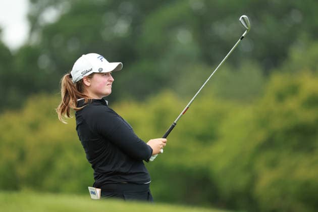 KPMG Women™s PGA, Golf Herren Championship 2026 CHASKA, MINNESOTA - JUNE 25: Lottie Woad of England plays her fairway shot on the 10th hole during the first round of the KPMG Women™s PGA Championship 2026 at Hazeltine National Golf Club in Chaska, Minnesota, USA Thursday, June 25, 2026. Chaska Minnesota United States  Copyright: xJorgexLemusx originalFilename:lemus-kpmgwome260625_np6cK.jpg
