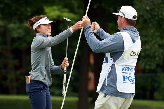 KPMG Women™s PGA, Golf Herren Championship 2026 CHASKA, MINNESOTA - JUNE 25: Jennifer Chang of North Carolina celebrates after putting on the.12th green during the first round of the KPMG Women™s PGA Championship 2026 at Hazeltine National Golf Club in Chaska, Minnesota, USA Thursday, June 25, 2026. Chaska Minnesota United States  Copyright: xAmyxLemusx originalFilename:lemus-kpmgwome260625_npNno.jpg