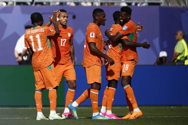 FIFA World Cup, WM, Weltmeisterschaft, Fussball 2026 - Group E - Curacao vs Ivory Coast Nicolas Pepe of Ivory Coast (2-R) celebrates with his teammates after scoring the 0-2 goal during the FIFA World Cup 2026 group stage match Curacao against Ivory Coast, in Philadelphia, Pennsylvania, USA, 25 June 2026. PHILADELPHIA United States  Copyright: xWILLxOLIVERx