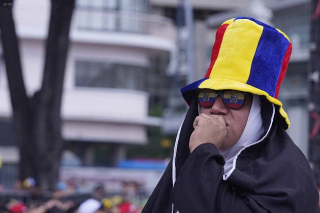 GYE-HINCHAS ECUADOR Guayaquil, jueves 25 de junio del 2026 Hinchas ecuatorianos observaron en el el malecon de Guayaquil el partido de la seleccion frente a Alemania. Fotos: CÃ sar Munoz API Guayaquil Guayas Ecuador *** GYE ECUADORIAN FANS Guayaquil, Thursday, June 25, 2026 Ecuadorian fans watched the national team s match against Germany on the Guayaquil boardwalk. Photos by César Munoz, API, Guayaquil, Guayas, Ecuador Copyright: xCÃ sarxMunozx