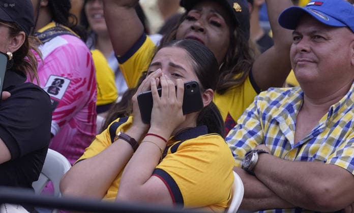 GYE-HINCHAS ECUADOR Guayaquil, jueves 25 de junio del 2026 Hinchas ecuatorianos observaron en el el malecon de Guayaquil el partido de la seleccion frente a Alemania. Fotos: CÃ sar Munoz API Guayaquil Guayas Ecuador *** GYE ECUADORIAN FANS Guayaquil, Thursday, June 25, 2026 Ecuadorian fans watched the national team s match against Germany on the Guayaquil boardwalk. Photos by César Munoz, API, Guayaquil, Guayas, Ecuador Copyright: xCÃ sarxMunozx