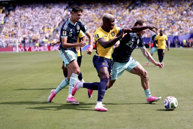 FBL COPA MUNDIAL 2026 - ECUADOR VS ALEMANIA New York, Estados Unidos. Jueves 15 de junio del 2026. Previas de Ecuador de cara al partido mundialista entre Ecuador y Alemania , por la primera fase del Grupo E de la Copa Mundial de futbol 2026. Foto API Carlos ROJAS NEW YORK NEW YORK EEUU *** FBL 2026 WORLD CUP ECUADOR VS. GERMANY New York, United States Thursday, June 15, 2026 Ecuador s previews ahead of the World Cup match between Ecuador and Germany, in the first round of Group E of the 2026 FIFA World Cup. Photo: API Carlos ROJAS NEW YORK NEW YORK USA Copyright: xCarlosxRojasx