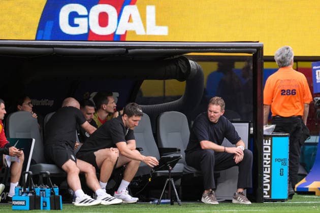 Fußball, WM 2026, 20260625, Ecuador - Deutschland. Im Bild Trainer Deutschland Julian NAGELSMANN, nach Gegentor 2:1. East Rutherford New-York-New-Jersey-Stadion New Jersey Vereinigte Staaten von Amerika *** Soccer, 2026 World Cup, 20260625, Ecuador vs. Germany. Pictured: Germany s coach Julian NAGELSMANN, after conceding a goal (2-1) at East Rutherford, New York, New Jersey Stadium, New Jersey, United States of America Copyright: Passion2Press MarkusxFischerx