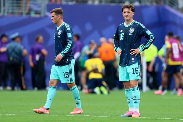 Ecuador v Germany: Group E - FIFA World Cup, WM, Weltmeisterschaft, Fussball 2026 Pascal Gross and Angelo Stiller of Germany look dejected after going 2-1 down during the FIFA World Cup 2026 Group E match between Ecuador and Germany at New York New Jersey Stadium on June 25, 2026 in East Rutherford, United States. East Rutherford New York New Jersey Stadium NJ United States Copyright: xAllstarxPicturexLibraryxLtdx