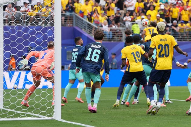 Kopfball Angelo Preciado (Ecuador, 17) zum 1:2 - New York 25.06.2026: Deutschland vs. Ecuador, MetLife Stadium, World Cup 26 Gruppe E, 3. Spieltag *** Header by Angelo Preciado, Ecuador, 17–1, New York, June 25, 2026, Germany vs. Ecuador, MetLife Stadium, World Cup 26, Group E, Matchday 3