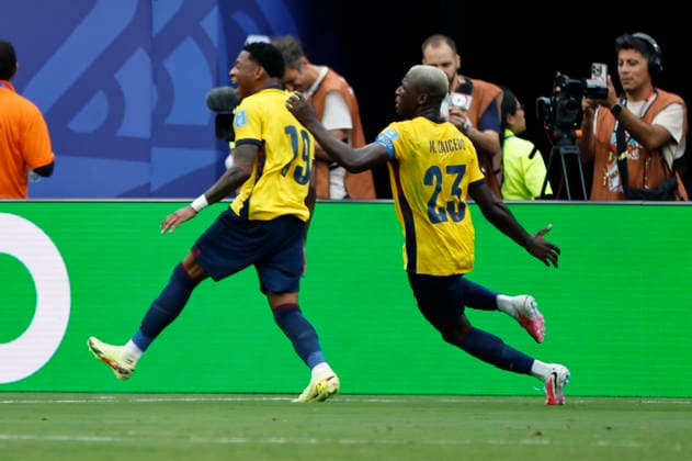 25.06.2026, Fussball, Herren, FIFA Weltmeisterschaft 2026, Vorrunde, Gruppe E, New York, Ecuador - Deutschland, Torjubel zum 2:1, Torschütze: Gonzalo Plata (Ecuador) New York MetLife Stadium New York Vereinigte Staaten von Amerika (US) *** June 25, 2026, Soccer, Men s, 2026 FIFA World Cup, Group Stage, Group E, New York, Ecuador vs. Germany, Celebration of the 2-1 goal, Goal scorer: Gonzalo Plata, Ecuador, New York, MetLife Stadium, New York, United States of America, US Copyright: xSebastianxBachx