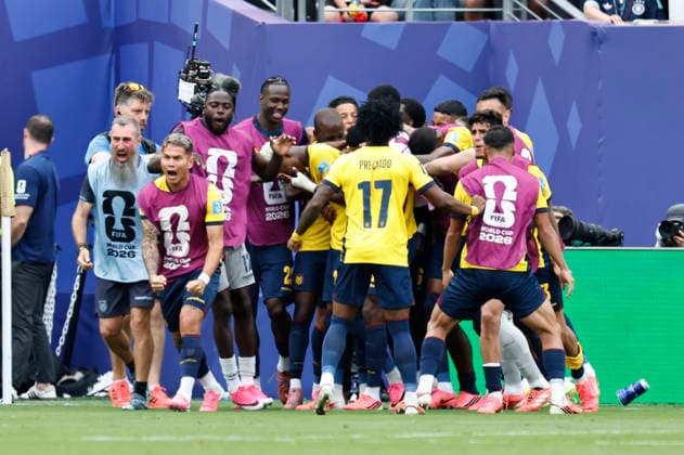 25.06.2026, Fussball, Herren, FIFA Weltmeisterschaft 2026, Vorrunde, Gruppe E, New York, Ecuador - Deutschland, Torjubel zum 2:1, Torschütze: Gonzalo Plata (Ecuador) New York MetLife Stadium New York Vereinigte Staaten von Amerika (US) *** June 25, 2026, Soccer, Men s, 2026 FIFA World Cup, Group Stage, Group E, New York, Ecuador vs. Germany, Celebration of the 2-1 goal, Goal scorer: Gonzalo Plata, Ecuador, New York, MetLife Stadium, New York, United States of America, US Copyright: xSebastianxBachx