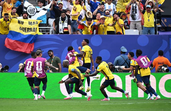 Fussball, Länderspiel, Herren, FIFA World Cup, WM, Weltmeisterschaft, Fussball 2026, Fussball-Weltmeisterschaft, USA, Gruppe E, MetLife Stadium New Jersey: Ecuador - Deutschland; Jubel Gonzalo Plata (ECU) nach seinem Tor zum 2:1. Jubel, Freude, Aktion. *** Soccer, International Match, Men s, 2026 FIFA World Cup, Soccer World Cup, USA, Group E, MetLife Stadium, New Jersey, Ecuador vs. Germany, Gonzalo Plata (ECU) celebrating after scoring the goal that made it 2–1, celebration, joy, action