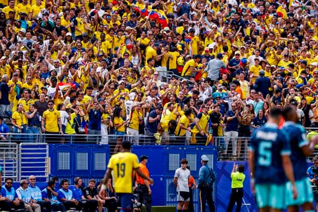 supporters of Ecuador celebrate their team s first goal , Group E - FIFA World Cup, WM, Weltmeisterschaft, Fussball 2026, Ecuador v Germany, New York New Jersey Stadium, June 25, 2026, East Rutherford, United States.