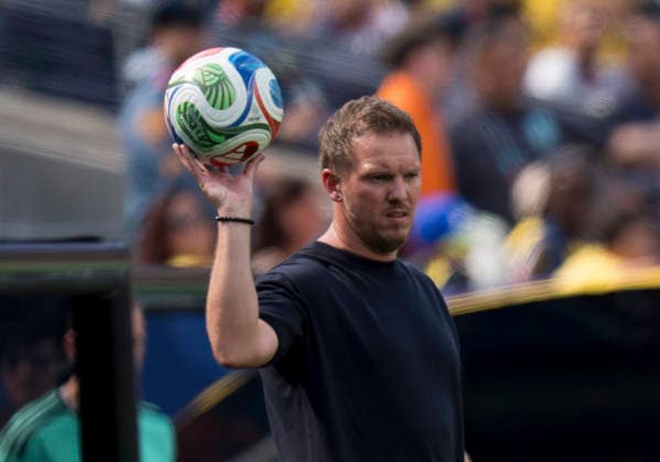 Einzelbild, Single image: Julian Nagelsmann (Germany, Coach) gibt Anweisungen, gestikuliert, mit den Armen gestikulieren, gives instructions, gesticulate, gesticolando, emotionen FIFA World Cup, WM, Weltmeisterschaft, Fussball 2026: Ecuador vs Deutschland 25 June 2026, FIFA World Cup 2026: Ecuador vs Deutschland (Group E, Matchday 3) at New York New Jersey Stadium in East Rutherford, New Jersey, USA. *** Single image: Julian Nagelsmann, Germany s coach, gives instructions and gestures with his arms; emotions; FIFA World Cup 2026: Ecuador vs. Germany, June 25, 2026, FIFA World Cup 2026 Ecuador vs. Germany, Group E, Matchday 3 at New York New Jersey Stadium in East Rutherford, New Jersey, USA Copyright: HMBxMedia xMarcoxBader