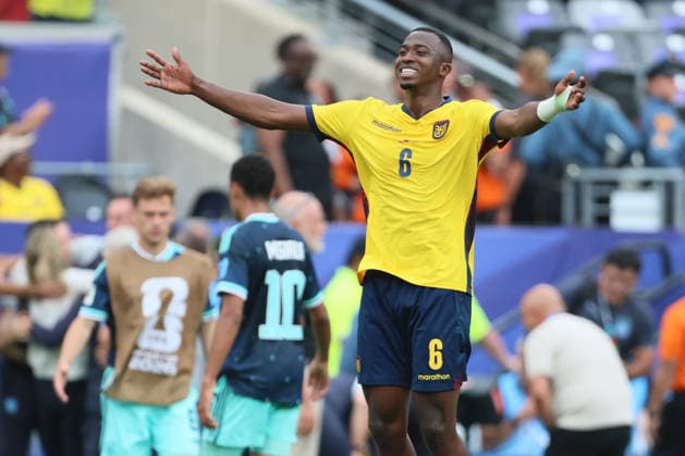 Ecuador v Germany: Group E - FIFA World Cup, WM, Weltmeisterschaft, Fussball 2026 William Pacho of Ecuador celebrates after winning the FIFA World Cup 2026 Group E match between Ecuador and Germany at New York New Jersey Stadium on June 25, 2026 in East Rutherford, United States. East Rutherford New York New Jersey Stadium NJ United States Copyright: xAllstarxPicturexLibraryxLtdx