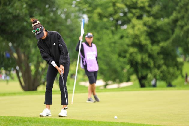 Grace Kim of Australia putts on the third green during the first round of the 2026 KPMG Women s PGA, Golf Herren Championship at Hazeltine National Golf Club on June 25, 2026 in Chaska, Minnesota. CSM. Chaska USA - ZUMAc04_ 20260625_zma_c04_149 Copyright: xStevenxGarciax