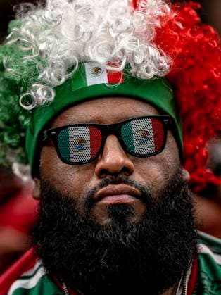 HOUSTON - supporter of Mexico during the 2026 World Cup at NRG Stadium on June 23, 2026 in Houston, United States. (Photo by Stefan Koops EYE4IMAGES DeFodi Images) - *** HOUSTON: A Mexico fan during the 2026 World Cup at NRG Stadium on June 23, 2026, in Houston, United States. Photo by Stefan Koops, EYE4IMAGES, DeFodi Images