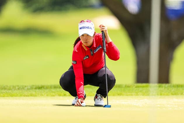 A Lim Kim of South Korea lines up a putt on the ninth green during the first round of the 2026 KPMG Women s PGA, Golf Herren Championship at Hazeltine National Golf Club on June 25, 2026 in Chaska, Minnesota. CSM. Chaska USA - ZUMAc04_ 20260625_zma_c04_170 Copyright: xStevenxGarciax