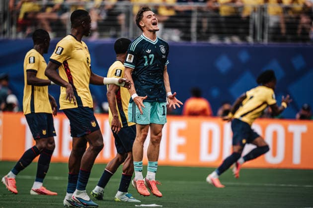 Fußball Herren FIFA Fußball-Weltmeisterschaft 2026 Gruppe E Ecuador vs. Deutschland 25.06.2026 Florian Wirtz ( 17, Deutschland) ärgert sich New Jersey New York New Jersey Stadion New Jersey United States of America *** Men s Soccer 2026 FIFA World Cup Group E Ecuador vs. Germany June 25, 2026 Florian Wirtz 17, Germany Frustrated New Jersey New York New Jersey Stadium New Jersey United States of America