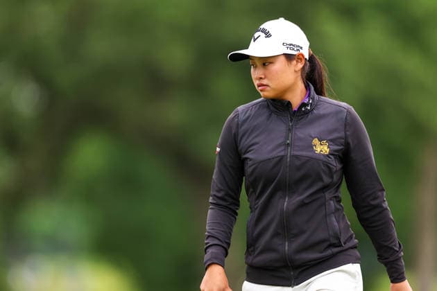 Suvichaya Vinijchaitham of Thailand looks on after putting on the third green during the first round of the 2026 KPMG Women s PGA, Golf Herren Championship at Hazeltine National Golf Club on June 25, 2026 in Chaska, Minnesota. CSM. Chaska USA - ZUMAc04_ 20260625_zma_c04_180 Copyright: xStevenxGarciax