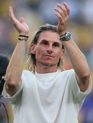 Ecuador v Germany: Group E - FIFA World Cup, WM, Weltmeisterschaft, Fussball 2026 Sebastian Beccacece, Head Coach of Ecuador applauds the fans after winning the FIFA World Cup 2026 Group E match between Ecuador and Germany at New York New Jersey Stadium on June 25, 2026 in East Rutherford, United States. East Rutherford New York New Jersey Stadium NJ United States Copyright: xAllstarxPicturexLibraryxLtdx