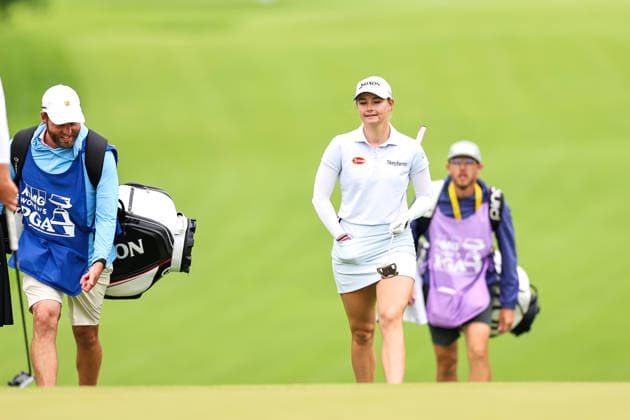 Brooke Matthews of the United States walks to the green on the third hole during the first round of the 2026 KPMG Women s PGA, Golf Herren Championship at Hazeltine National Golf Club on June 25, 2026 in Chaska, Minnesota. CSM. Chaska USA - ZUMAc04_ 20260625_zma_c04_187 Copyright: xStevenxGarciax