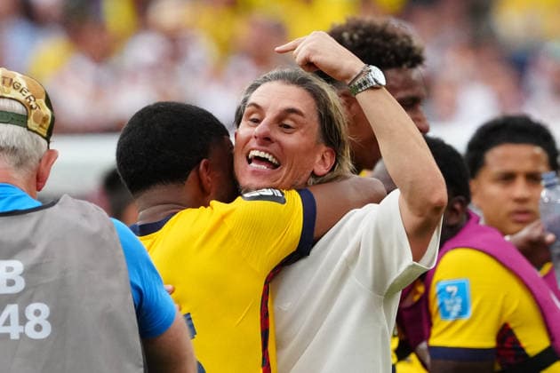 Jubel um Trainer Coach Sebastian Beccacece (Ecuador) - New York 25.06.2026: Deutschland vs. Ecuador, MetLife Stadium, World Cup 26 Gruppe E, 3. Spieltag *** Cheers for Coach Sebastian Beccacece Ecuador New York June 25, 2026 Germany vs. Ecuador, MetLife Stadium, World Cup 26 Group E, Matchday 3