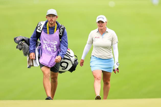 Manon De Roey of Belgium walks to the green on the third hole during the first round of the 2026 KPMG Women s PGA, Golf Herren Championship at Hazeltine National Golf Club on June 25, 2026 in Chaska, Minnesota. CSM. Chaska USA - ZUMAc04_ 20260625_zma_c04_190 Copyright: xStevenxGarciax