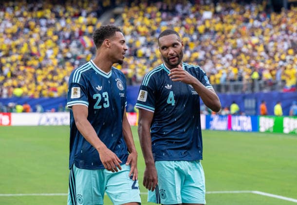 Fußball, Herren, FIFA World Cup, WM, Weltmeisterschaft, Fussball 2026, Spiel in New York New Jersey, Ecuador - Deutschland (Gruppe E, 3. Spieltag), v. l. Felix Nmecha (Deutschland), Jonathan Tah (Deutschland), Enttäuschung nach Abpfiff, 25.06. 2026, *** Soccer, Men s, 2026 FIFA World Cup, Match in New York, New Jersey, Ecuador vs. Germany, Group E, Matchday 3, from left: Felix Nmecha (Germany), Jonathan Tah (Germany), Disappointment after the final whistle, June 25, 2026, Copyright: xMatthiasxKochx