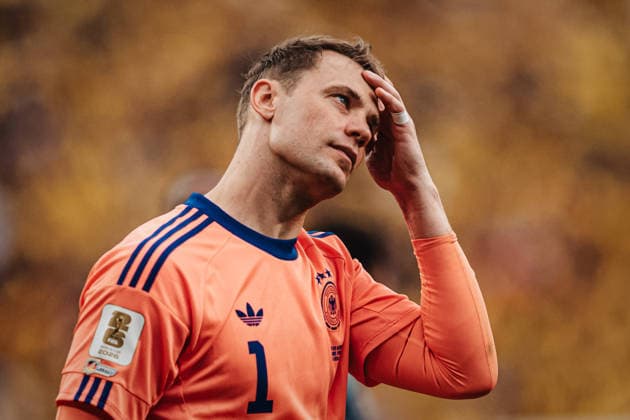 Fußball Herren FIFA Fußball-Weltmeisterschaft 2026 Gruppe E Ecuador vs. Deutschland 25.06.2026 Manuel Neuer ( 1, Deutschland) fässt sich nach der Niederlage an den Kopf New Jersey New York New Jersey Stadion New Jersey United States of America *** Men s Soccer 2026 FIFA World Cup Group E Ecuador vs. Germany June 25, 2026 Manuel Neuer 1, Germany s players hold their heads in their hands after the loss New Jersey New York New Jersey Stadium New Jersey United States of America