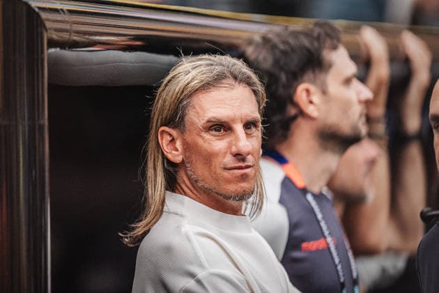 Fußball Herren FIFA Fußball-Weltmeisterschaft 2026 Gruppe E Ecuador vs. Deutschland 25.06.2026 Trainer Sebastian Beccacece (Ecuador) New Jersey New York New Jersey Stadion New Jersey United States of America *** Men s Soccer 2026 FIFA World Cup Group E Ecuador vs. Germany June 25, 2026 Coach Sebastian Beccacece Ecuador New Jersey New York New Jersey Stadium New Jersey United States of America