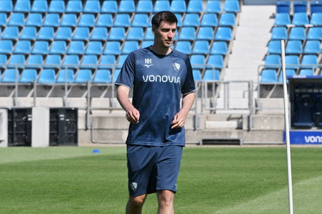 Niklas Honnete (Videoanalyst VfL Bochum) 25.06.2026, Fussball 2. Bundesliga, Saison 2026 2027, Trainingsauftakt VfL Bochum Bochum Vonovia Ruhrstadion Nordrhein Westfalen Deutschland *** Niklas Honnete, Video Analyst, VfL Bochum, June 25, 2026; Soccer, 2. Bundesliga, 2026–2027 Season; Start of Training, VfL Bochum, Bochum, Vonovia Ruhrstadion, North Rhine-Westphalia, Germany Team2