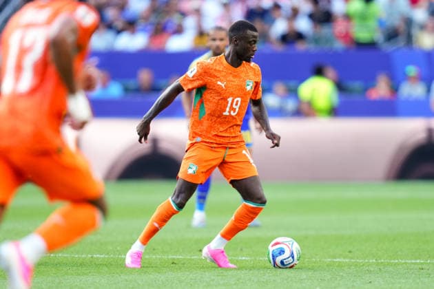 June 25, 2026: Ivory Coast Forward Nicolas Pepe (19) controls the ball during the second half of a World Cup Match against Curacao at Philadelphia Stadium in Philadelphia, Pennsylvania. CSM Philadelphia United States of America - ZUMAc04_ 20260625_zma_c04_220 Copyright: xKylexRoddenx