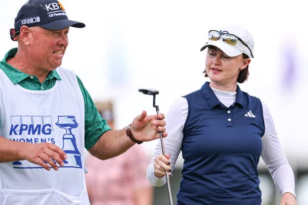 Karis Davidson of Australia reacts after putting on the ninth green during the first round of the 2026 KPMG Women s PGA, Golf Herren Championship at Hazeltine National Golf Club on June 25, 2026 in Chaska, Minnesota. CSM. Chaska USA - ZUMAc04_ 20260625_zma_c04_240 Copyright: xStevenxGarciax