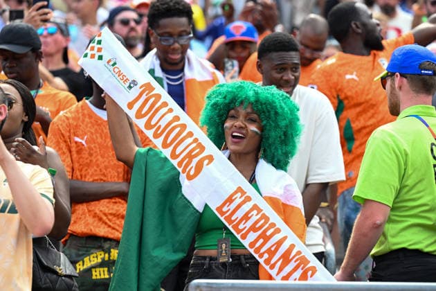 PHILADELPHIA, PA - JUNE 25: A Cote d™Ivoire fan is shown during the FIFA World Cup, WM, Weltmeisterschaft, Fussball 2026 Group E match between Curacao and Cote d™Ivoire on June 25th, 2026 at Philadelphia Stadium in Philadelphia, PA.(Photo by Terence Lewis Icon Sportswire) SOCCER: JUN 25 FIFA World Cup 26 Group E - Curacao vs Cote d Ivoire EDITORIAL USE ONLY Icon260625003