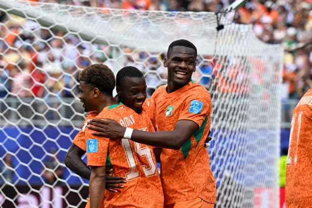 PHILADELPHIA, PA - JUNE 25: Nicolas Pepe 19 of Cote d Ivoire celebrates a goal with Amad Diallo 15 of Cote d Ivoire and Ange-Yoan Bonny 9 of Cote d Ivoire during the FIFA World Cup, WM, Weltmeisterschaft, Fussball 2026 Group E match between Curacao and Cote d™Ivoire on June 25th, 2026 at Philadelphia Stadium in Philadelphia, PA.(Photo by Terence Lewis Icon Sportswire) SOCCER: JUN 25 FIFA World Cup 26 Group E - Curacao vs Cote d Ivoire EDITORIAL USE ONLY Icon260625007