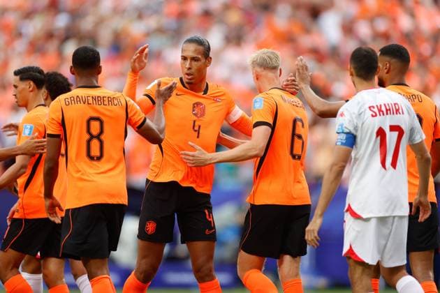KANSAS CITY, 25-06-2026, Kansas City Stadium, World Cup 2026 Match between Tunesia and The Netherlands. Picture Shows Netherlands player Virgil van Dijk and Netherlands player Ryan Gravenberch and Netherlands player Jan Paul van Hecke celebrates the 0-1 Tunesia - Netherlands (World Cup 2026)  x204647346x Copyright: