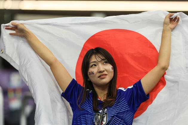 A fan of Japan attends a FIFA World Cup, WM, Weltmeisterschaft, Fussball 2026 Group F match between Japan and Sweden at AT&T Stadium in Dallas, USA, 25 June 2025. FIFA World Cup 2026 - Group F - Japan vs. Sweden !ACHTUNG: NUR REDAKTIONELLE NUTZUNG!  Copyright: xCarlosxRamírezx GR5077 20260625-55020712028_1