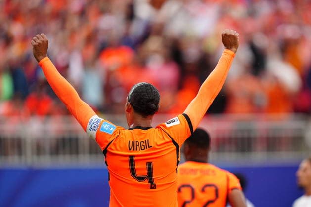 Tunisia v Netherlands - FIFA World Cup, WM, Weltmeisterschaft, Fussball 2026 - Group F KANSAS CITY, UNITED STATES - JUNE 25: Virgil Van Dijk (4) of Netherlands celebrates after Ellyes Skhiri of Tunisia scored an own goal during the 2026 FIFA World Cup First Stage Group F match between Tunisia and Netherlands at Arrowhead Stadium (Kansas City Stadium) in Kansas City, Missouri, United States on June 25, 2026. Hakan Akgun Anadolu Missouri United States. Editorial use only. Please get in touch for any other usage.  Copyright: x2026xAnadoluxHakanxAkgunx