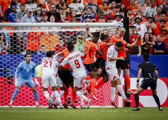 KANSAS - (lr) during the FIFA 2026 World Cup Group F match between Tunisia and the Netherlands at Kansas City Stadium on June 26, 2026 in Kansas, United States. KOEN VAN WEEL ANP FIFA World Cup, WM, Weltmeisterschaft, Fussball 2026 group stage 2026 xVIxANPxSportx xxANPxIVx 561990635 originalFilename: 561990635.jpg
