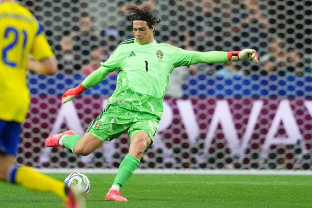 FIFA World Cup, WM, Weltmeisterschaft, Fussball 2026 - Group F - Japan vs Sweden Goalkeeper Jacob Widell Zetterstrom of Sweden in action during the FIFA World Cup 2026 group stage match Japan against Sweden, in Dallas, Texas, USA, 25 June 2026. DALLAS United States  Copyright: xJEFFREYxMCWHORTERx