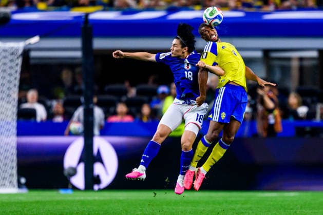 260625 Ayase Ueda of Japan and Isak Hien of Sweden during the FIFA World Cup, WM, Weltmeisterschaft, Fussball 2026 football match between Japan and Sweden on June 25, 2026 in Dallas. Photo: Petter Arvidson BILDBYRAN kod PA PA1259 bbeng fotboll football soccer fotball vm fotbolls-vm fotball-vm fotbolls-vm 2026 fifa world cup 2026 sverige sweden sverige a japan *** June 25, 2026: Ayase Ueda of Japan and Isak Hien of Sweden during the 2026 FIFA World Cup soccer match between Japan and Sweden on June 25, 2026 in Dallas. Photo by Petter Arvidson. BILDBYRAN code PA PA1259 bbeng soccer football fotball World Cup soccer World Cup 2026 FIFA World Cup 2026 Sweden Sweden A Japan  Copyright: PETTERxARVIDSON BB260625PA114