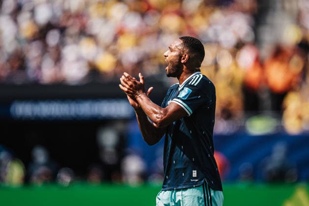 Fußball Herren FIFA Fußball-Weltmeisterschaft 2026 Gruppe E Ecuador vs. Deutschland 25.06.2026 Jonathan Tah ( 4, Deutschland) heizt seine Mitspieler ein New Jersey New York New Jersey Stadion New Jersey United States of America *** Men s Soccer 2026 FIFA World Cup Group E Ecuador vs. Germany June 25, 2026 Jonathan Tah 4, Germany fires up his teammates New Jersey New York New Jersey Stadium New Jersey United States of America
