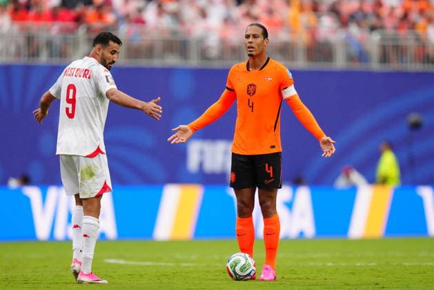 Tunisia v Netherlands - FIFA World Cup, WM, Weltmeisterschaft, Fussball 2026 - Group F KANSAS CITY, UNITED STATES - JUNE 25: Virgil Van Dijk (4) of Netherlands gestures during the 2026 FIFA World Cup First Stage Group F match between Tunisia and Netherlands at Arrowhead Stadium (Kansas City Stadium) in Kansas City, Missouri, United States on June 25, 2026. Hakan Akgun Anadolu Missouri United States. Editorial use only. Please get in touch for any other usage.  Copyright: x2026xAnadoluxHakanxAkgunx