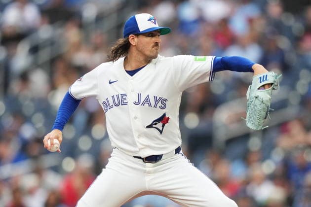 June 25, 2026, Toronto, On, CANADA: Toronto Blue Jays pitcher Kevin Gausman (34) works against the Texas Rangers during first inning MLB, Baseball Herren, USA baseball action in Toronto, on Thursday, June 25, 2026. Canada News - June 25, 2026  - ZUMAc35_ 20260625_zaf_c35_101 Copyright: xNathanxDenettex