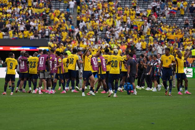 SOCCER - FIFA World Cup, WM, Weltmeisterschaft, Fussball - Group E - Ecuador vs. Germany Photo by IPA ABACAPRESS.COM86065991 - Ecuadorian players celebrate their victory during the Group E match between Ecuador and Germany at the FIFA World Cup in New York, USA, on June 25, 2026 New York  Copyright: xIPAxSport ABACAx