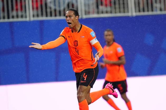 Tunisia v Netherlands - FIFA World Cup, WM, Weltmeisterschaft, Fussball 2026 - Group F KANSAS CITY, UNITED STATES - JUNE 25: Virgil Van Dijk (4) of Netherlands gestures during the 2026 FIFA World Cup First Stage Group F match between Tunisia and Netherlands at Arrowhead Stadium (Kansas City Stadium) in Kansas City, Missouri, United States on June 25, 2026. Hakan Akgun Anadolu Missouri United States. Editorial use only. Please get in touch for any other usage.  Copyright: x2026xAnadoluxHakanxAkgunx