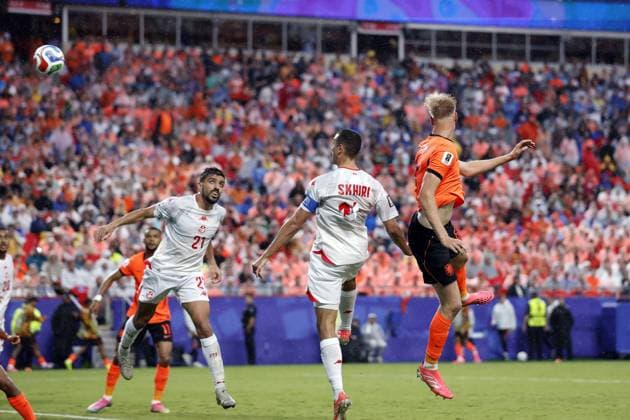 KANSAS - Jan Paul van Hecke or the Netherlands scores the 1-3 during the 2026 FIFA World Cup, WM, Weltmeisterschaft, Fussball Group F match between Tunisia and the Netherlands at Kansas City Stadium on June 25, 2026, in Kansas, United States. ROBIN VAN LONKHUIJSEN ANP FIFA World Cup 2026 group stage 2026 xVIxANPxSportx xxANPxIVx 561998290 originalFilename: 561998290.jpg