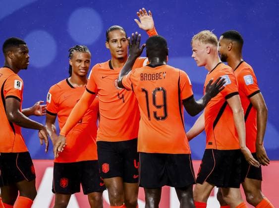 KANSAS - Jan Paul van Hecke of the Netherlands celebrates the 1-3 during the 2026 FIFA World Cup, WM, Weltmeisterschaft, Fussball Group F match between Tunisia and the Netherlands at Kansas City Stadium on June 25, 2026, in Kansas, United States. KOEN VAN WEEL ANP FIFA World Cup 2026 group stage 2026 xVIxANPxSportx xxANPxIVx 561998343 originalFilename: 561998343.jpg