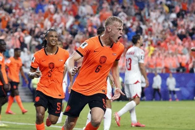 KANSAS - Jan Paul van Hecke of the Netherlands celebrates the 1-3 during the 2026 FIFA World Cup, WM, Weltmeisterschaft, Fussball Group F match between Tunisia and the Netherlands at Kansas City Stadium on June 25, 2026, in Kansas, United States. ROBIN VAN LONKHUIJSEN ANP FIFA World Cup 2026 group stage 2026 xVIxANPxSportx xxANPxIVx 561998566 originalFilename: 561998566.jpg