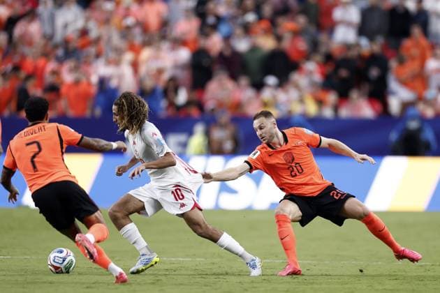 KANSAS - (lr) Hannibal Mejbri of Tunisia, Teun Koopmeiners of the Netherlands during the FIFA World Cup, WM, Weltmeisterschaft, Fussball 2026 Group F match between Tunisia and the Netherlands at Kansas City Stadium on June 25, 2026 in Kansas, United States. ROBIN VAN LONKHUIJSEN ANP FIFA World Cup 2026 group stage 2026 xVIxANPxSportx xxANPxIVx 562000017 originalFilename: 562000017.jpg