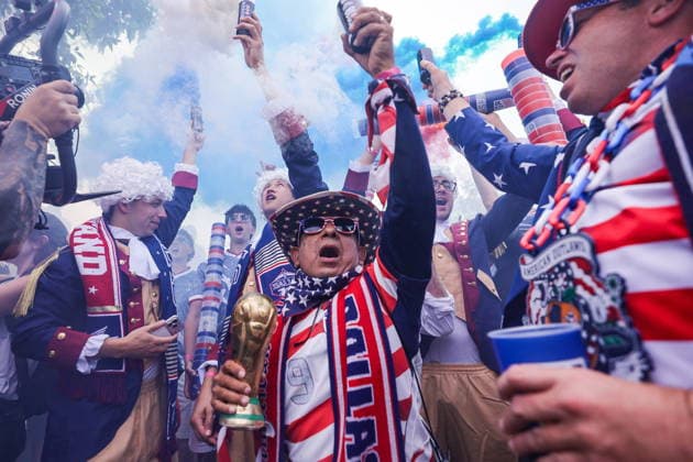 FIFA World Cup, WM, Weltmeisterschaft, Fussball 2026 - Group D - Turkey vs USA USA fans cheer ahead of the FIFA World Cup 2026 group stage match Turkey against USA, in Los Angeles, USA, 25 June 2026. LOS ANGELES United States  Copyright: xCHRISTOPHERxTORRESx