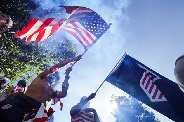 FIFA World Cup, WM, Weltmeisterschaft, Fussball 2026 - Group D - Turkey vs USA USA fans cheer ahead of the FIFA World Cup 2026 group stage match Turkey against USA, in Los Angeles, USA, 25 June 2026. LOS ANGELES United States  Copyright: xCHRISTOPHERxTORRESx